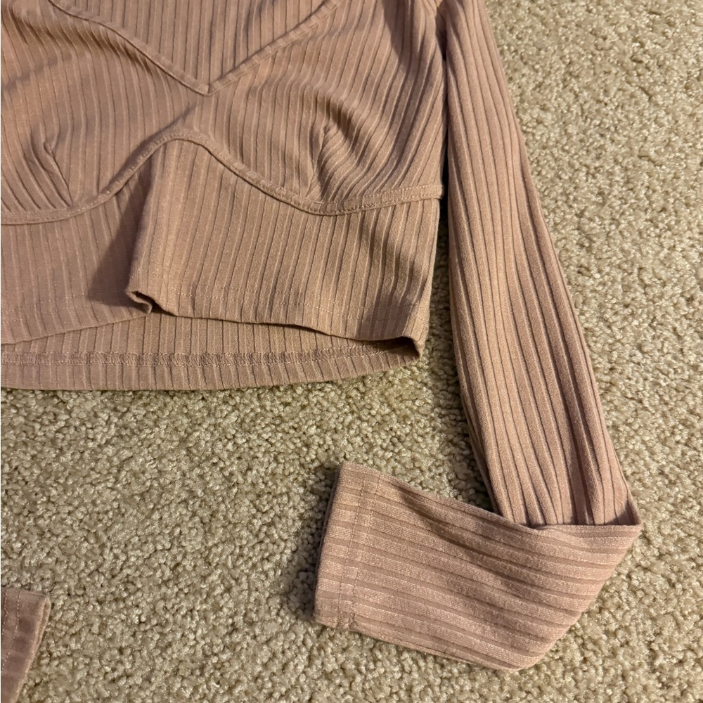Princess Polly Beige Ribbed Long Sleeve Crop Top - Picture 4 of 5